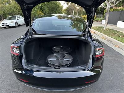 2018 Tesla Model 3 Long Range   - Photo 17 - Studio City, CA 91604