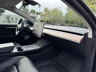 2021 Tesla Model 3 Standard Range Plus   - Photo 22 - Studio City, CA 91604