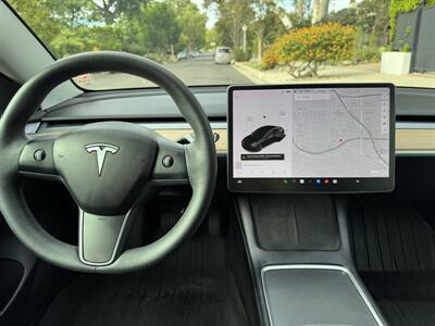 2021 Tesla Model 3 Standard Range Plus   - Photo 35 - Studio City, CA 91604