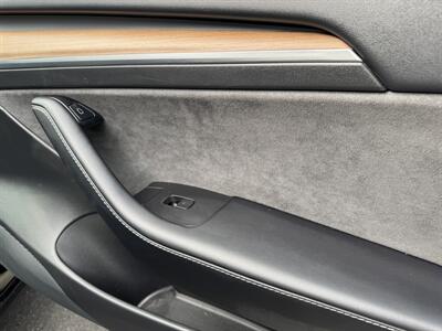 2021 Tesla Model 3 Standard Range Plus   - Photo 43 - Studio City, CA 91604