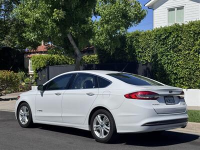 2018 Ford Fusion Hybrid SE   - Photo 9 - Studio City, CA 91604