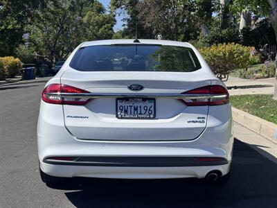 2018 Ford Fusion Hybrid SE   - Photo 13 - Studio City, CA 91604