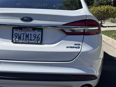 2018 Ford Fusion Hybrid SE   - Photo 18 - Studio City, CA 91604