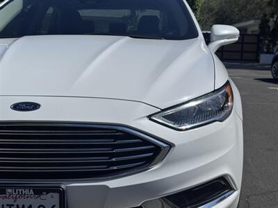 2018 Ford Fusion Hybrid SE   - Photo 6 - Studio City, CA 91604