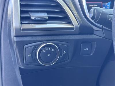 2018 Ford Fusion Hybrid SE   - Photo 38 - Studio City, CA 91604