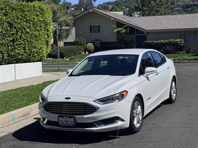 2018 Ford Fusion Hybrid SE   - Photo 3 - Studio City, CA 91604