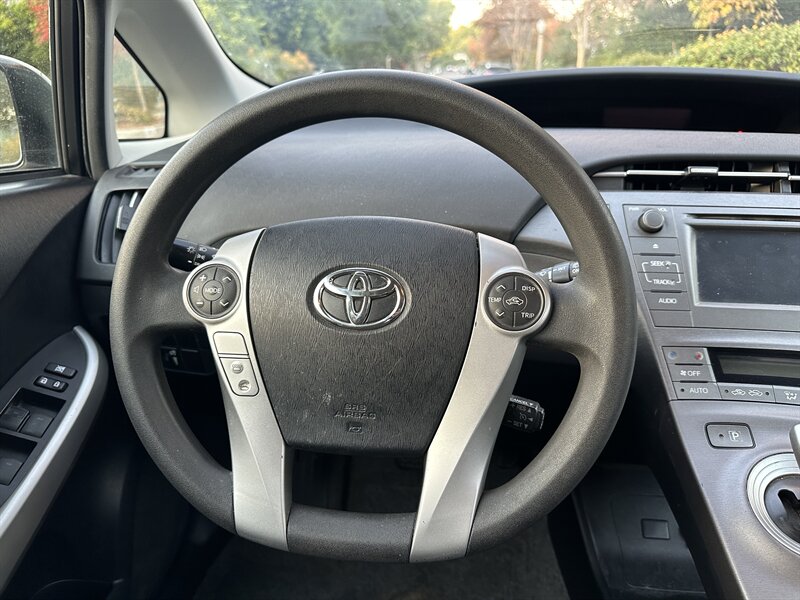 2015 Toyota Prius Two photo 18