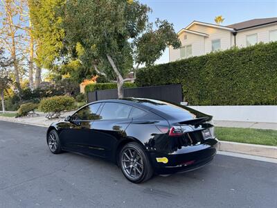 2023 Tesla Model 3   - Photo 12 - Studio City, CA 91604