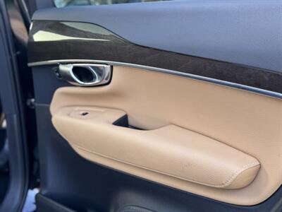 2016 Volvo XC90 T6 Momentum   - Photo 53 - Studio City, CA 91604