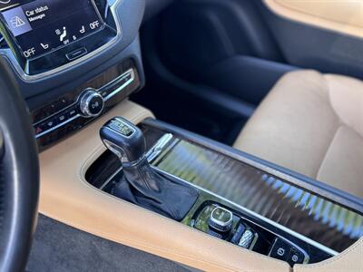 2016 Volvo XC90 T6 Momentum   - Photo 40 - Studio City, CA 91604