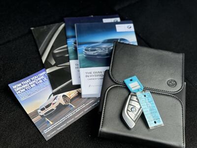 2018 BMW 530e iPerformance   - Photo 75 - Studio City, CA 91604