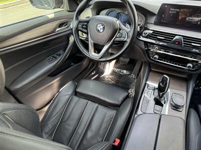 2018 BMW 530e iPerformance   - Photo 50 - Studio City, CA 91604
