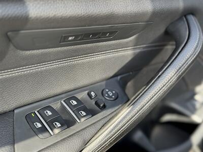 2018 BMW 530e iPerformance   - Photo 29 - Studio City, CA 91604