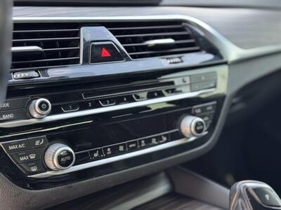 2018 BMW 530e iPerformance   - Photo 39 - Studio City, CA 91604