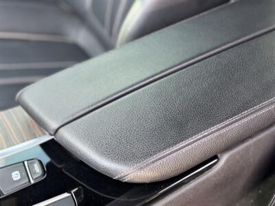 2018 BMW 530e iPerformance   - Photo 44 - Studio City, CA 91604