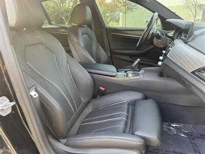 2018 BMW 530e iPerformance   - Photo 57 - Studio City, CA 91604