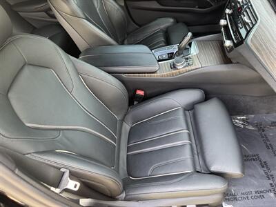 2018 BMW 530e iPerformance   - Photo 62 - Studio City, CA 91604