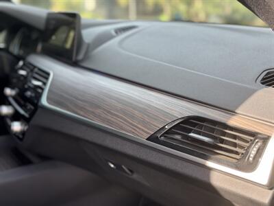 2018 BMW 530e iPerformance   - Photo 65 - Studio City, CA 91604