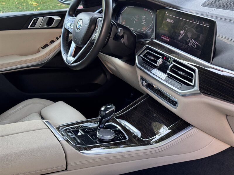 2020 BMW X5 40i - Photo 29