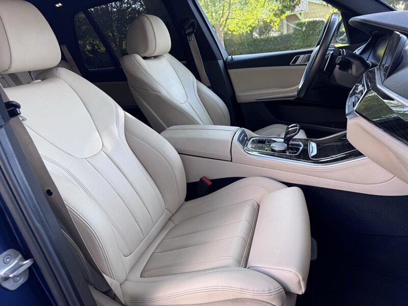 2020 BMW X5 40i - Photo 31