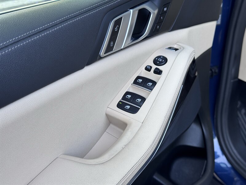 2020 BMW X5 40i - Photo 18