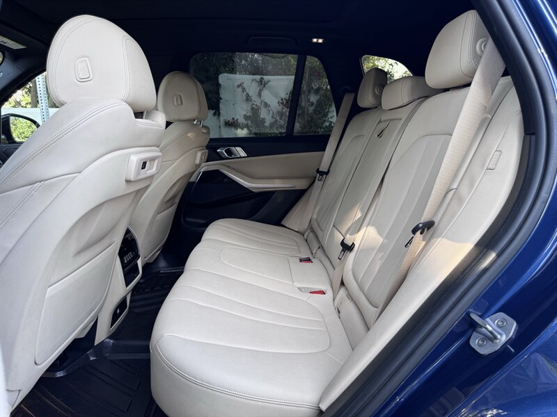 2020 BMW X5 40i - Photo 22