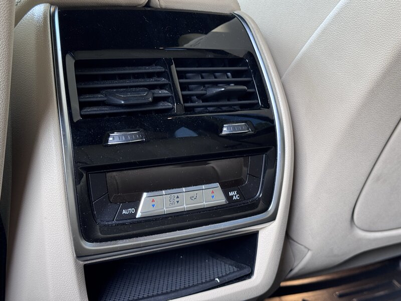 2020 BMW X5 40i - Photo 37