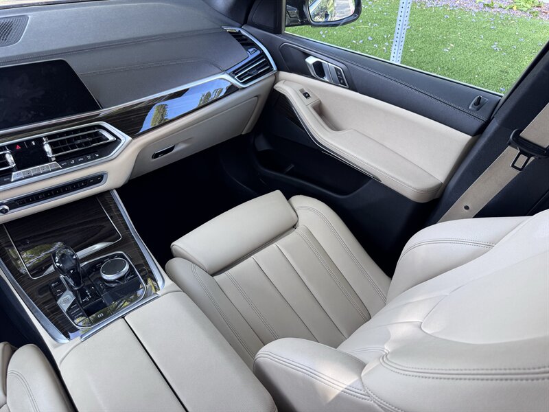 2020 BMW X5 40i - Photo 24