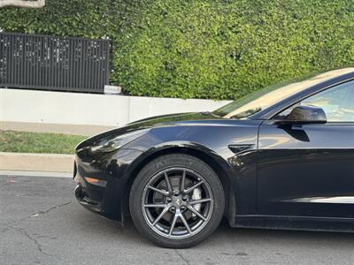 2022 Tesla Model 3 - Photo 6 - Studio City, CA 91604