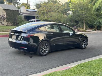 2022 Tesla Model 3 - Photo 9 - Studio City, CA 91604