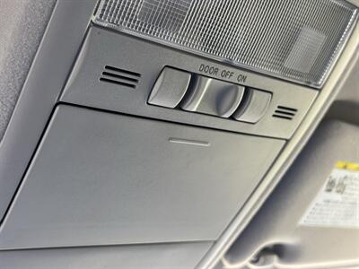 2007 Toyota Prius Touring   - Photo 81 - Studio City, CA 91604