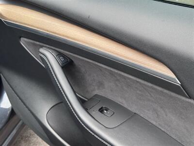 2022 Tesla Model 3   - Photo 40 - Studio City, CA 91604