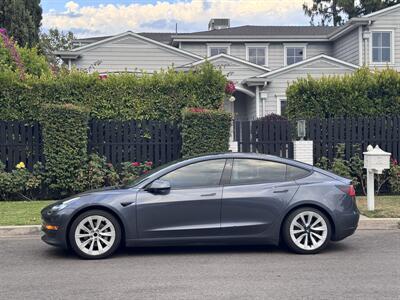 2022 Tesla Model 3   - Photo 10 - Studio City, CA 91604