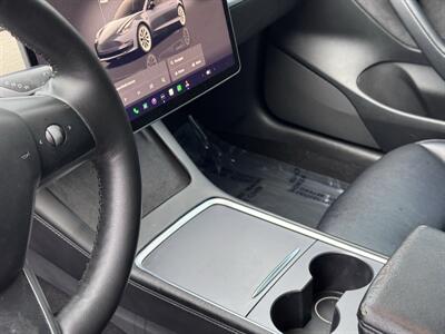 2022 Tesla Model 3   - Photo 30 - Studio City, CA 91604