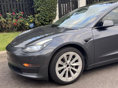 2022 Tesla Model 3   - Photo 5 - Studio City, CA 91604