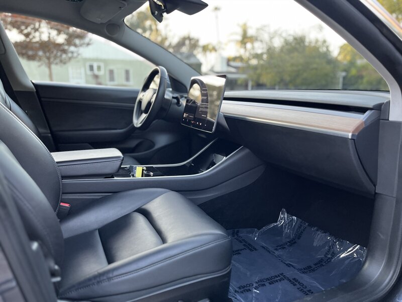 2020 Tesla Model 3 Base photo 39