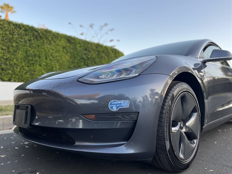 2020 Tesla Model 3 Base photo 5