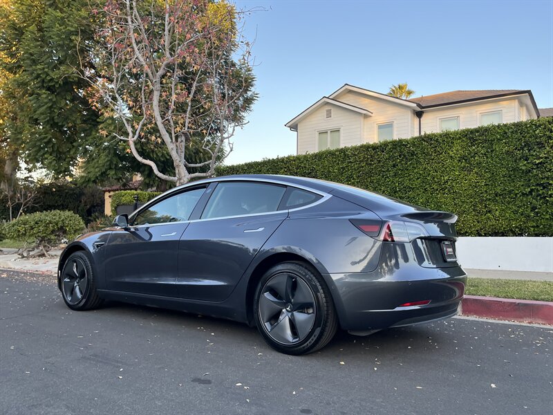 2020 Tesla Model 3 Base photo 12