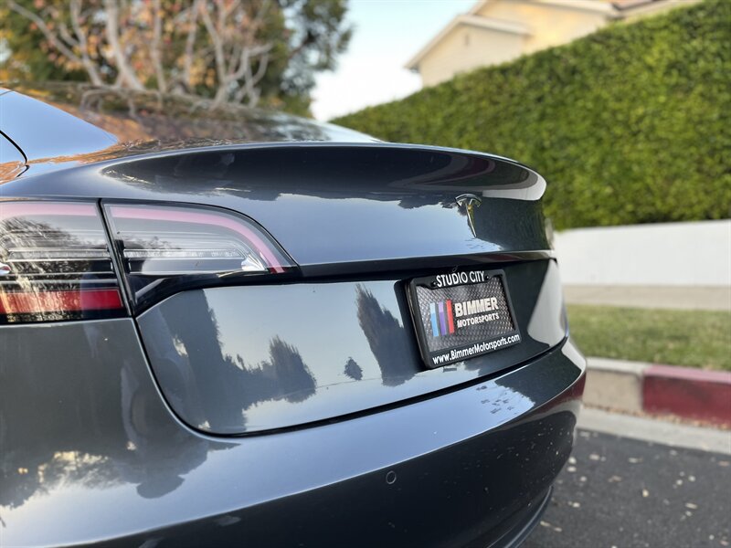 2020 Tesla Model 3 Base photo 15