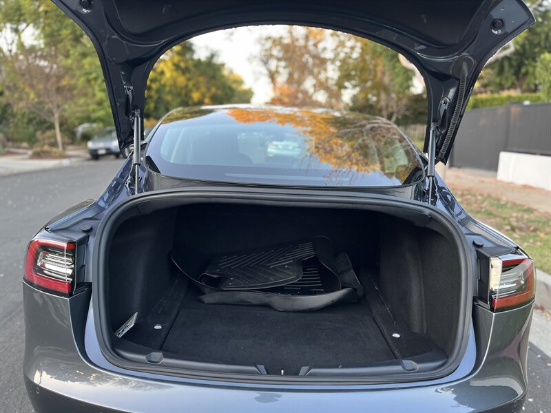 2020 Tesla Model 3 Base photo 36