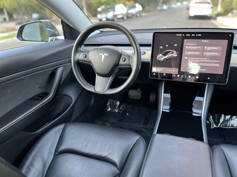 2020 Tesla Model 3 Base photo 31