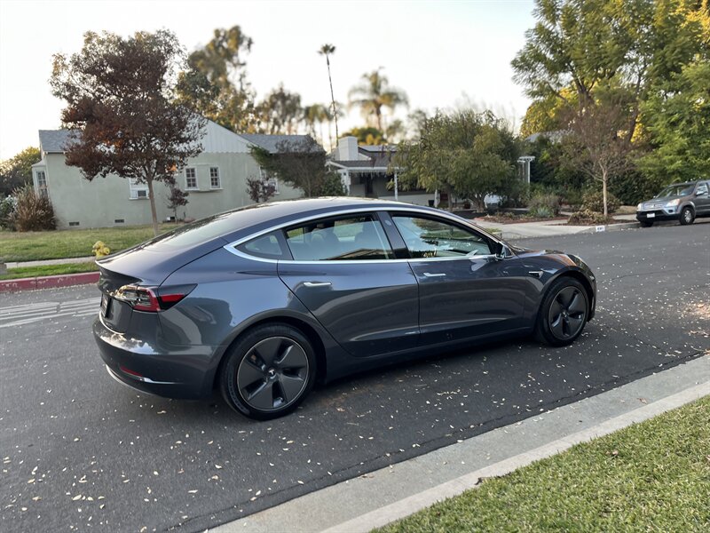 2020 Tesla Model 3 Base photo 21