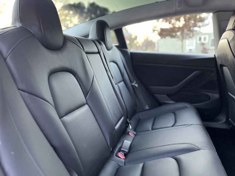 2020 Tesla Model 3 Base photo 34