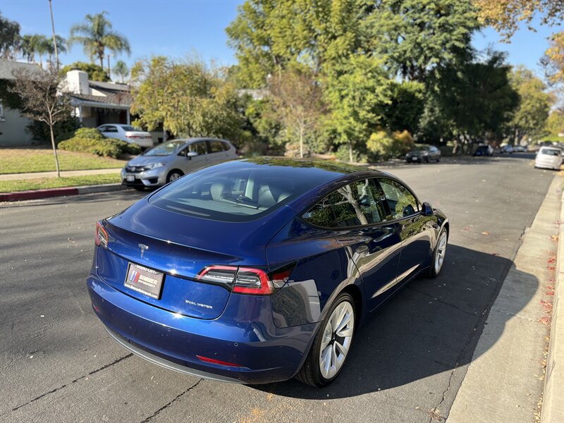 2022 Tesla Model 3 Long Range photo 11