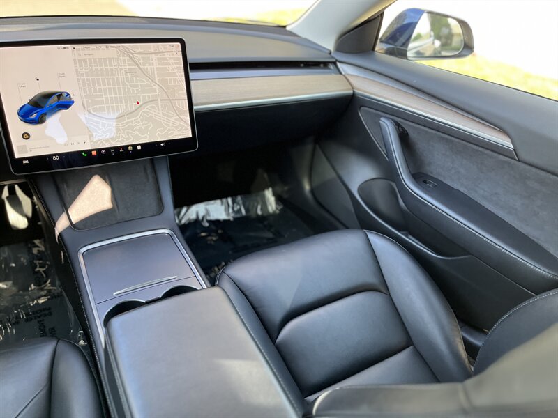 2022 Tesla Model 3 Long Range photo 29