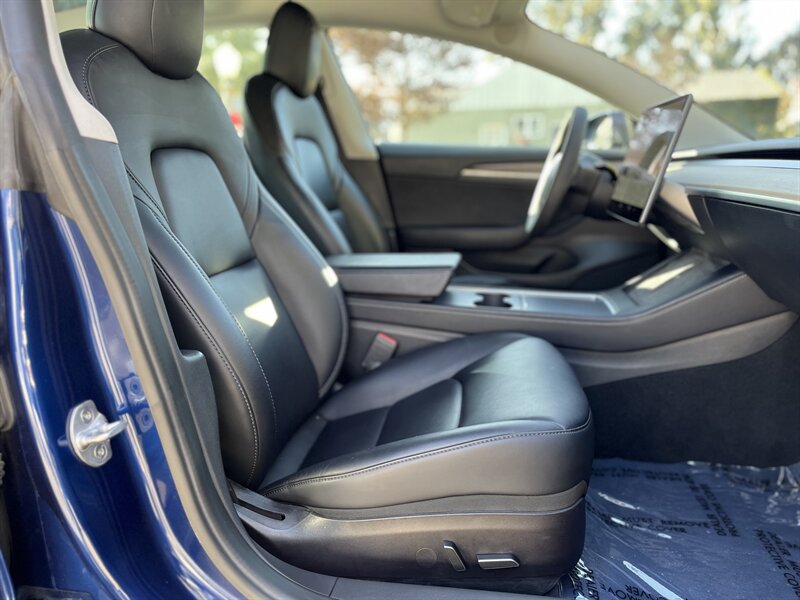 2022 Tesla Model 3 Long Range photo 31