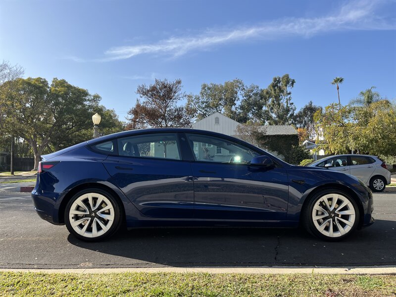 2022 Tesla Model 3 Long Range photo 13