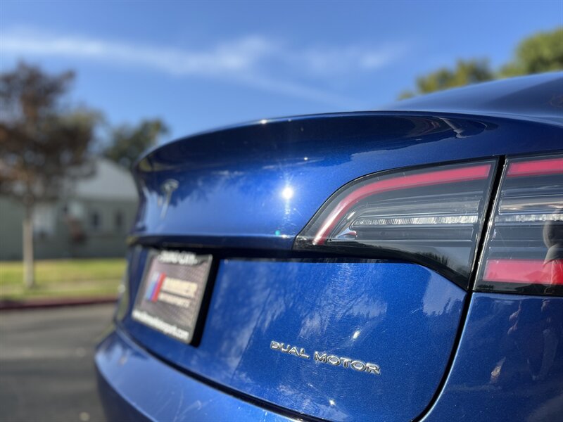 2022 Tesla Model 3 Long Range photo 15