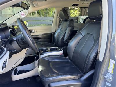 2022 Chrysler Pacifica Touring L - Photo 25 - Studio City, CA 91604
