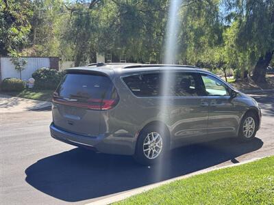 2022 Chrysler Pacifica Touring L - Photo 19 - Studio City, CA 91604